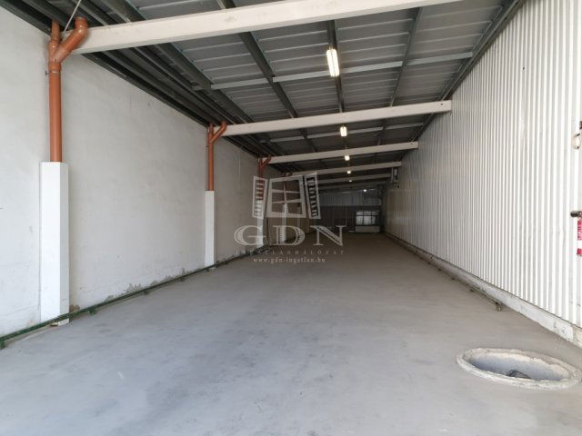 Kiadó ipari ingatlan, Székesfehérvárott 381 E Ft / hó