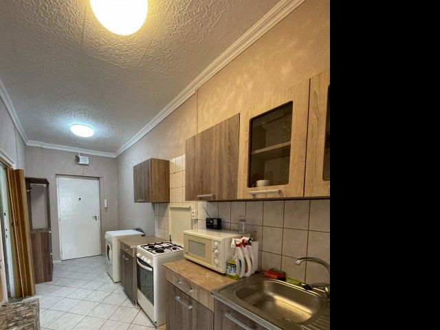 Eladó téglalakás, Tiszaújvárosban 33.5 M Ft, 3+2 szobás