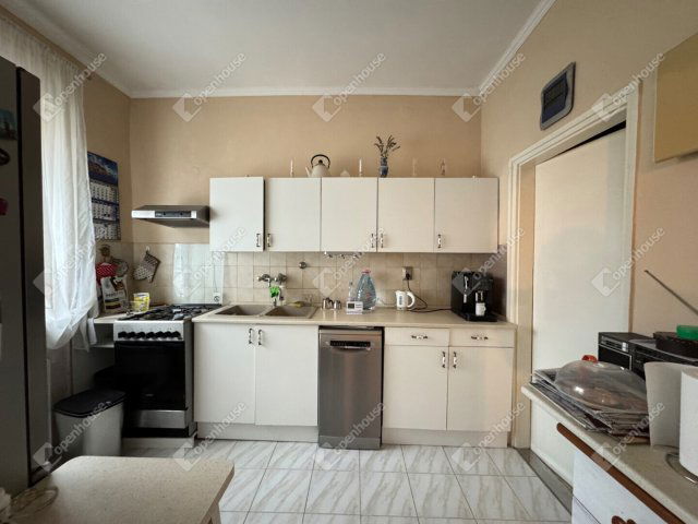 Eladó családi ház, Szombathelyen 83.9 M Ft, 4 szobás