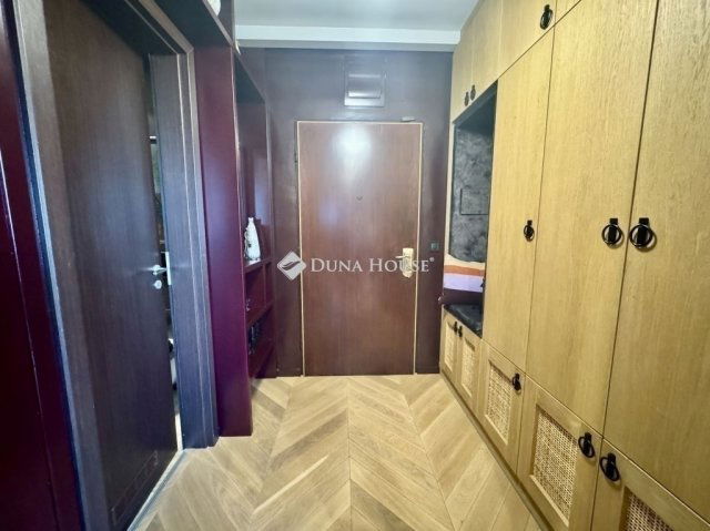 Eladó téglalakás, Budapesten, VI. kerületben 183 M Ft, 3 szobás