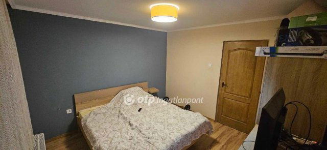 Eladó családi ház, Jászberényben 59.9 M Ft, 4 szobás