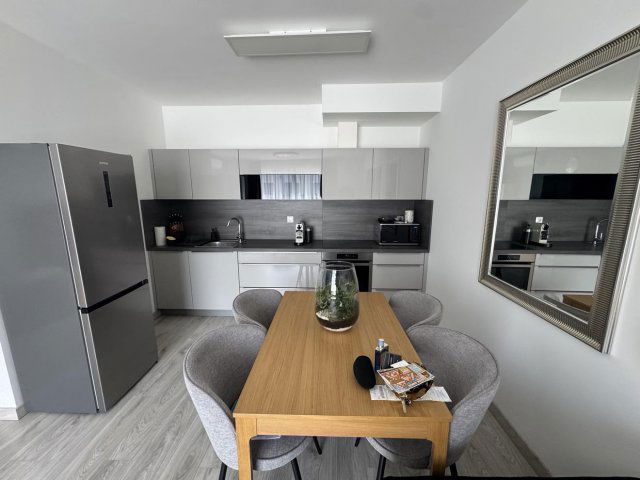 Kiadó téglalakás, albérlet, VIII. kerületben, Corvin sétányon