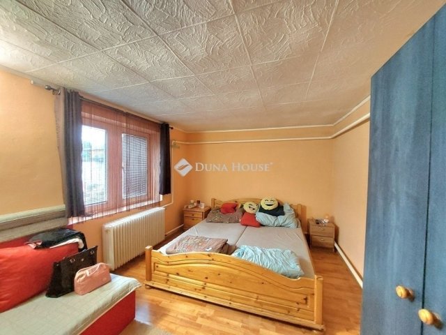 Eladó családi ház, Várpalotán 54.9 M Ft, 3 szobás