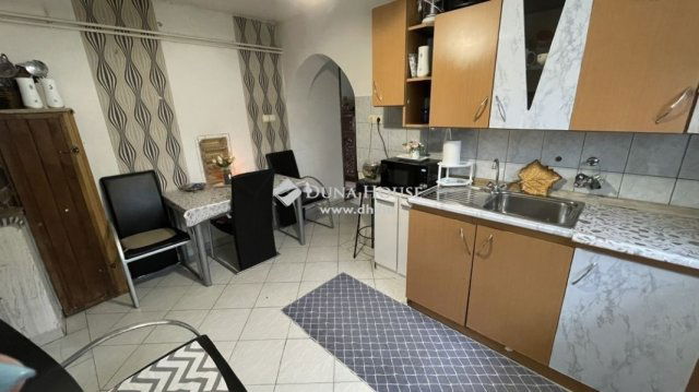 Eladó családi ház, Szepetneken 31 M Ft, 5 szobás
