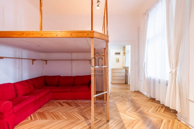 Eladó téglalakás, Budapesten, I. kerületben, Batthyány utcában