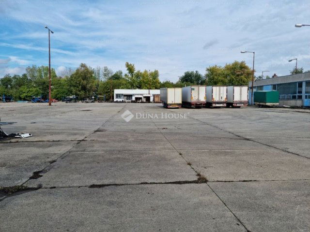 Eladó ipari ingatlan, Monoron 1250 M Ft / költözzbe.hu