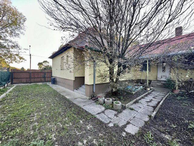 Eladó családi ház, Keszthelyen 59.99 M Ft, 2+1 szobás