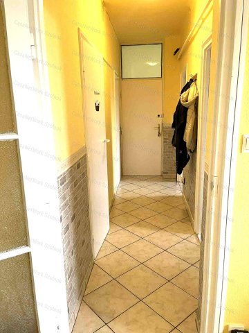 Eladó téglalakás, Szolnokon 31 M Ft, 1+1 szobás