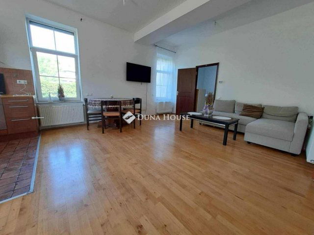 Eladó téglalakás, Budapesten, XII. kerületben, Németvölgyi úton