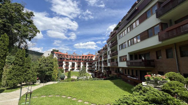 Eladó téglalakás, Budapesten, II. kerületben, Budakeszi úton