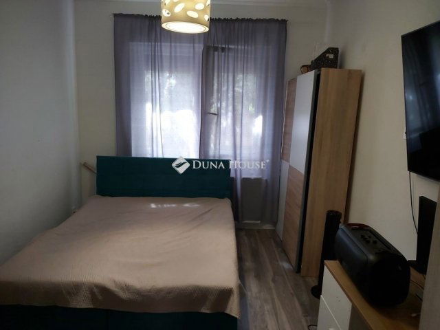 Eladó családi ház, Budapesten, XX. kerületben 65 M Ft, 3 szobás