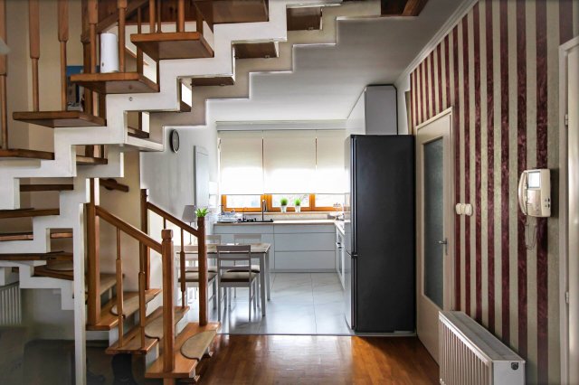 Eladó ikerház, Székesfehérvárott 150 M Ft, 4 szobás