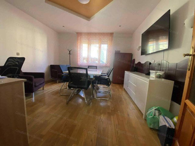 Eladó családi ház, Szolnokon 55 M Ft, 2 szobás