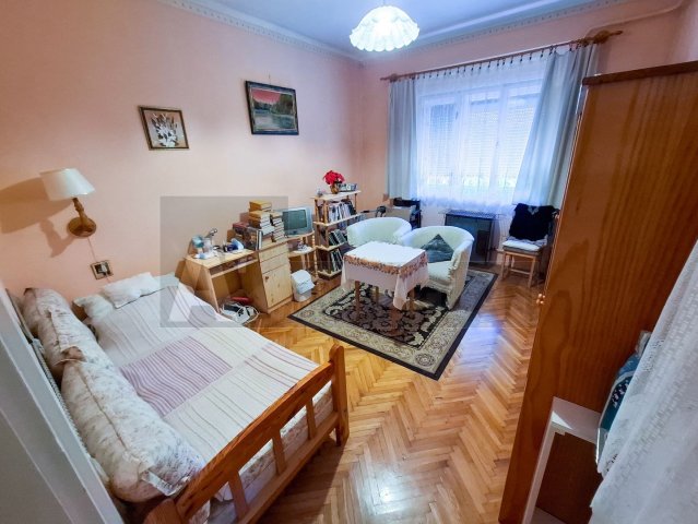 Eladó családi ház, Hódmezővásárhelyen 64.5 M Ft, 3 szobás