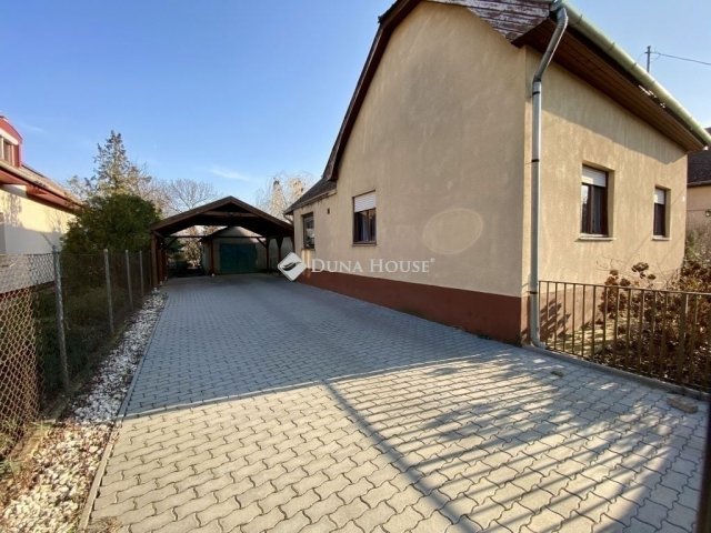 Eladó családi ház, Budapesten, XVIII. kerületben 154.9 M Ft