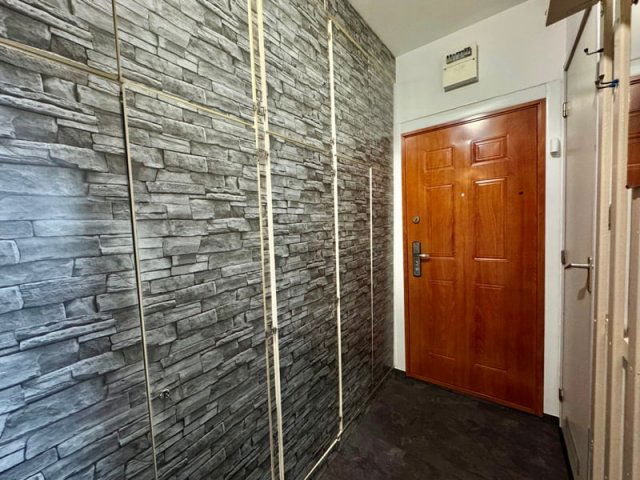 Eladó panellakás, Pécsett, Illyés Gyula úton 44.5 M Ft