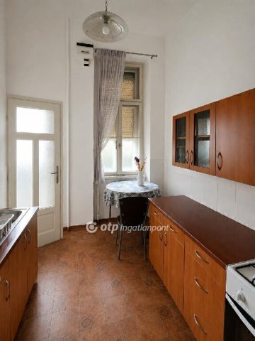 Eladó téglalakás, Budapesten, VIII. kerületben 47 M Ft, 1 szobás