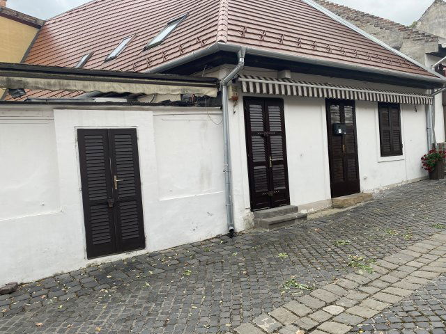 Eladó ipari ingatlan, Szentendrén 155 M Ft, 5 szobás