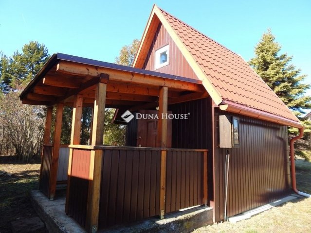 Eladó családi ház, Fehérvárcsurgón 8.5 M Ft, 2 szobás