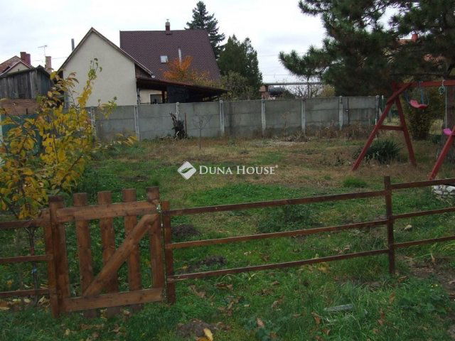 Eladó családi ház, Esztergomban 85 M Ft, 5 szobás