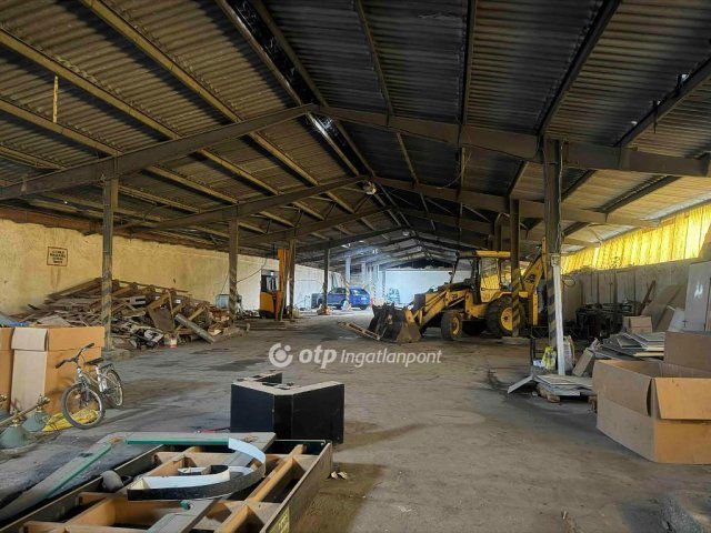 Kiadó ipari ingatlan, Mosonszentmiklóson 2000 E Ft / hó