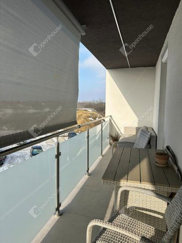 Eladó téglalakás, Győrött 88.9 M Ft, 3 szobás