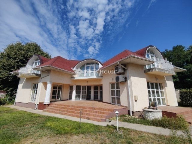 Eladó családi ház, Budapesten, XVIII. kerületben 209 M Ft