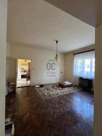 Eladó családi ház, Mohácson 34.99 M Ft, 2 szobás