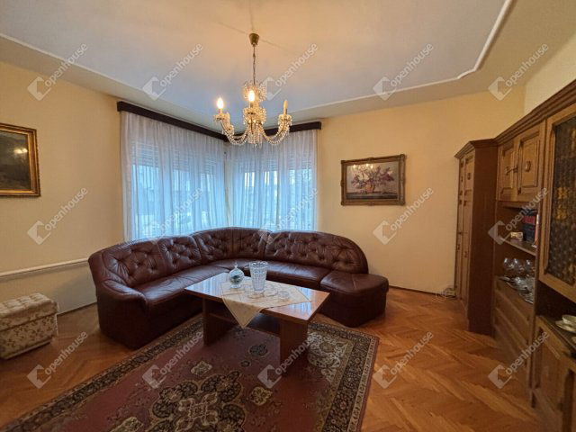 Eladó családi ház, Győrött 89.5 M Ft, 3 szobás