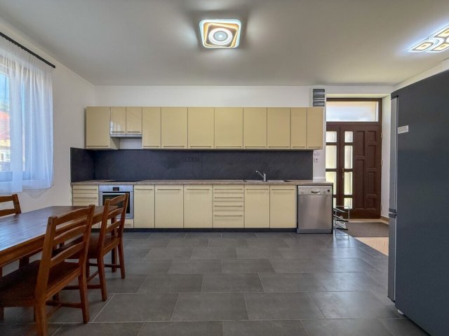 Eladó családi ház, Gödöllőn 124.999 M Ft, 2 szobás