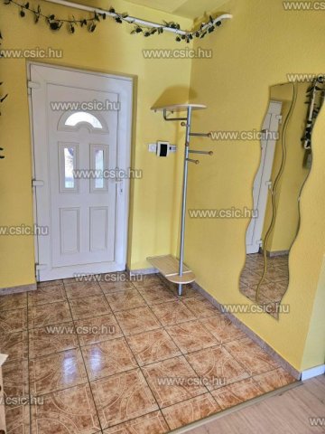 Eladó ikerház, Dunakeszin 144.9 M Ft, 5 szobás