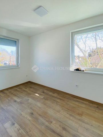 Eladó sorház, Budapesten, XVIII. kerületben 139.9 M Ft, 4 szobás