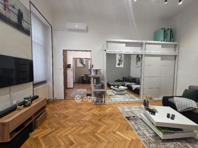 Eladó téglalakás, Budapesten, VIII. kerületben 64.9 M Ft