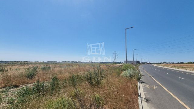 Eladó ipari ingatlan, Székesfehérvárott 300 M Ft