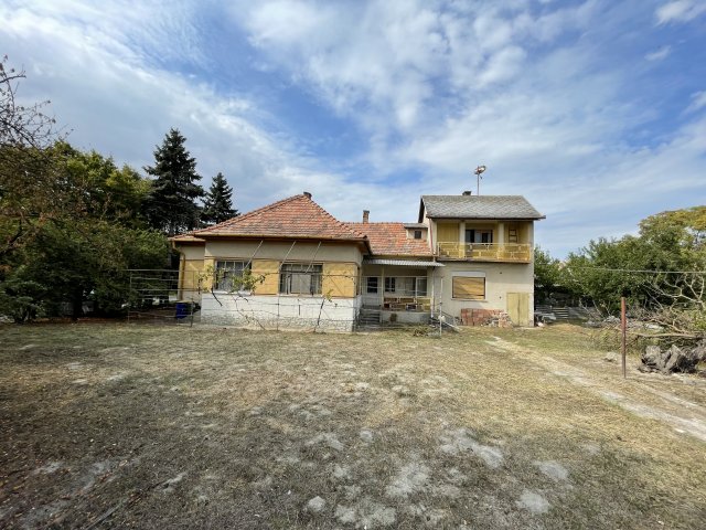 Eladó családi ház, Makádon 34.9 M Ft, 4 szobás