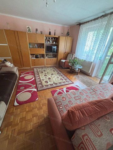 Eladó téglalakás, Oroszlányban 22 M Ft, 1 szobás