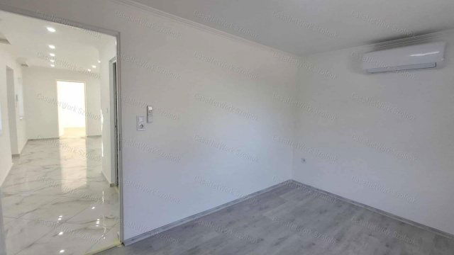 Eladó családi ház, Abonyban 38.5 M Ft, 2 szobás