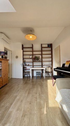 Kiadó téglalakás, albérlet, Debrecenben 260 E Ft / hó, 3 szobás