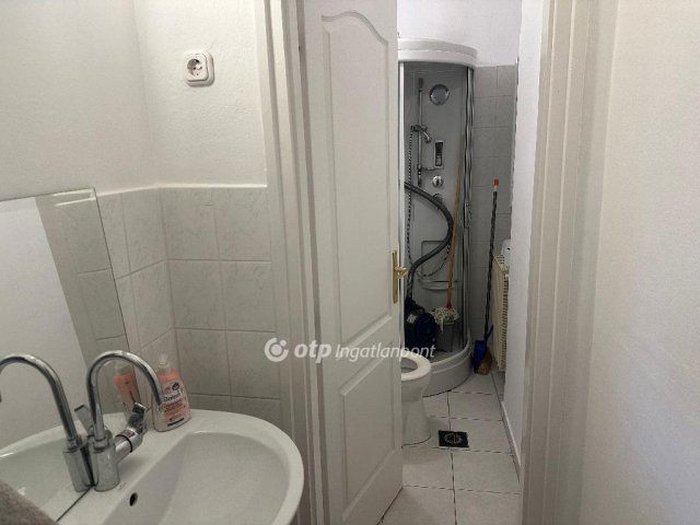 Eladó családi ház, Siófokon 135 M Ft, 5 szobás