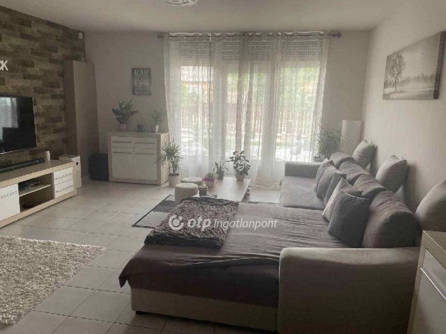 Eladó ikerház, Nagykállóban 68.5 M Ft, 5 szobás