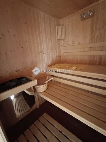 Eladó családi ház, Rédén 60 M Ft, 3 szobás