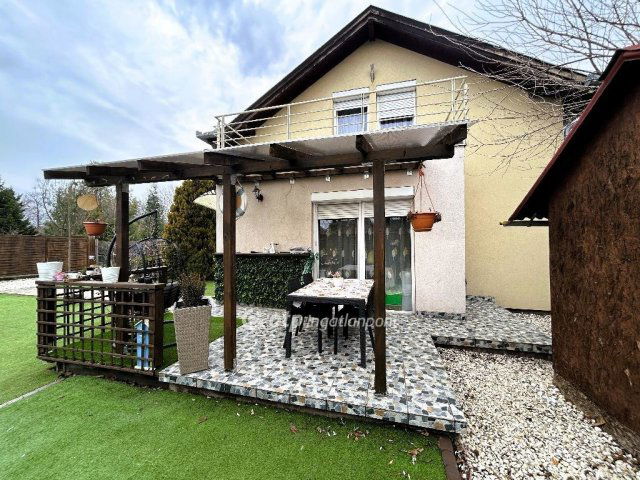 Eladó téglalakás, Gyömrőn 99.9 M Ft, 3+1 szobás