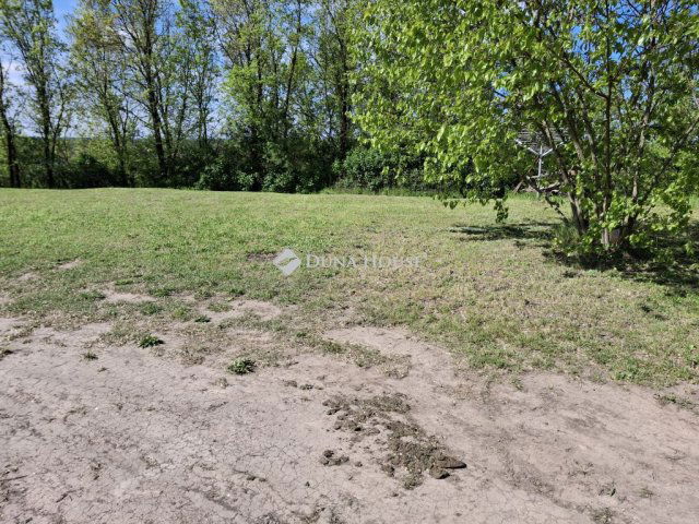 Eladó telek, Kevermesen 2.3 M Ft / költözzbe.hu