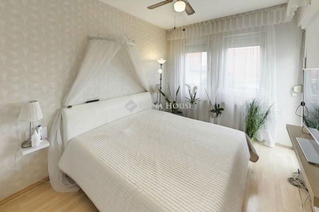 Eladó téglalakás, Kecskeméten 73.49 M Ft, 4 szobás