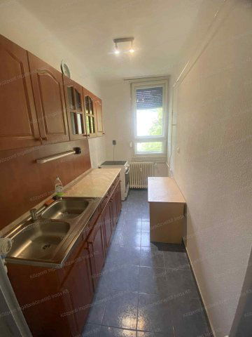 Kiadó téglalakás, albérlet, Tatabányán 140 E Ft / hó