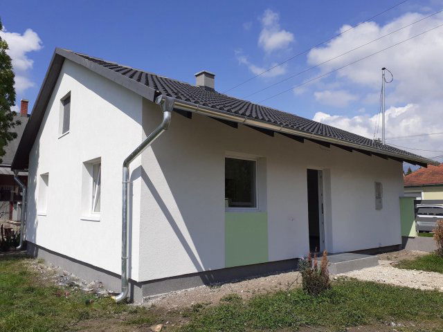 Eladó családi ház, Enyingen 29.95 M Ft, 3 szobás