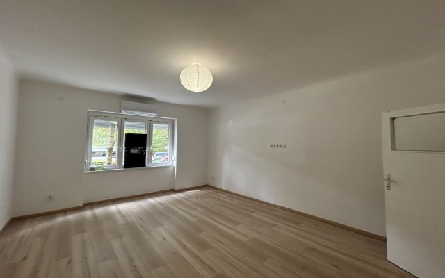 Eladó téglalakás, Budapesten, XI. kerületben 57.5 M Ft, 1 szobás