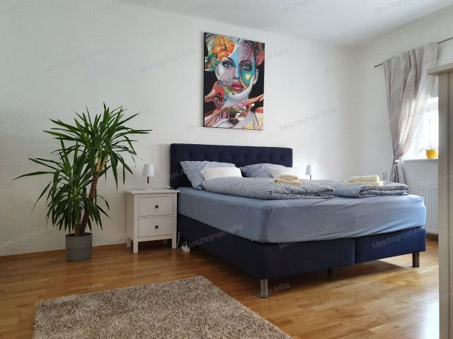 Kiadó téglalakás, albérlet, Sopronban 262 E Ft / hó, 3 szobás