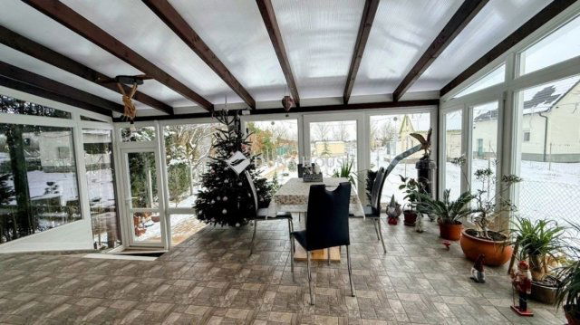 Eladó családi ház, Győrött 45.5 M Ft, 2 szobás