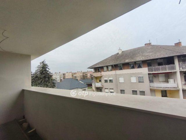 Eladó téglalakás, Nagykanizsán 79.99 M Ft, 3 szobás